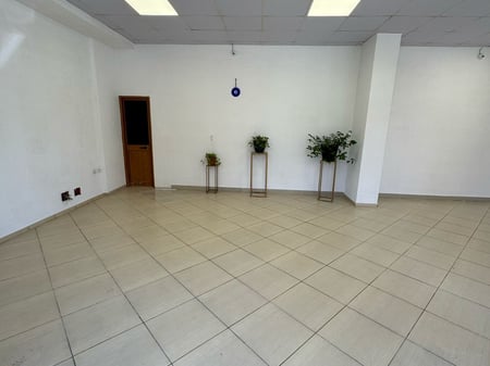 FOR RENT 85M2 SPACE 1000 EURO DON BOSKO