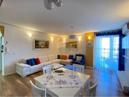 Apartment 2+1+2 for sale in Xhamllik.