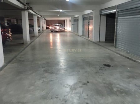 GARAGE IN VENDITA 100 m SOPRA REST. FRESKUT 25.000 €