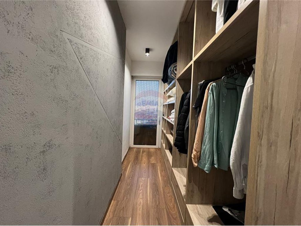 JEPET ME QIRA APARTAMENT 2+1+2 TEK RRUGA E KAVAJE!