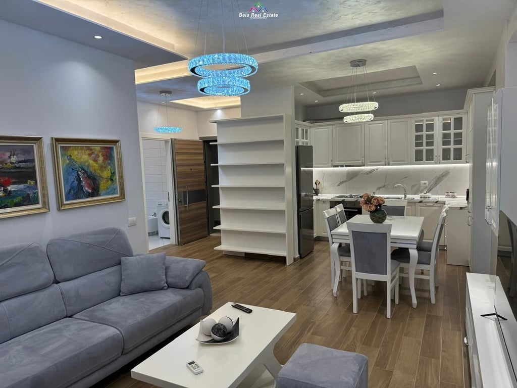 Appartamento 2+1 in affitto in Via Kavajë (ID B2201273) Tirana.
