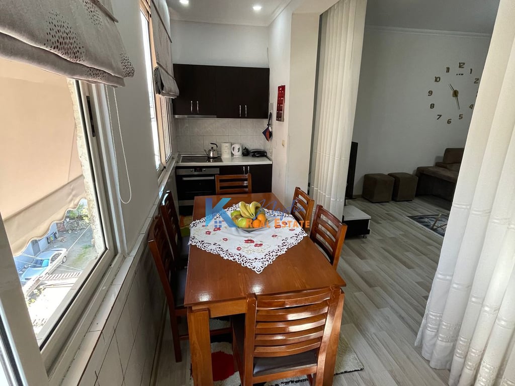 2+1 per SHITJE te Sheshi i Aviatoreve, Rruga Foto Janku