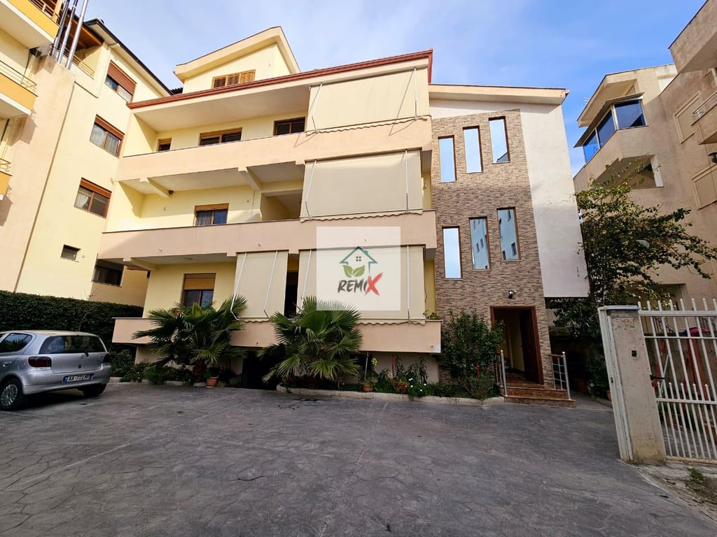 4-Story Villa for Sale for Business in Plepa, Durres