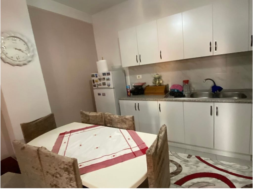 Shitet 2+1,ne astir te 2 palmat,130 mije euro