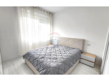 2+1+2 apartment for rent near the Ballet School.