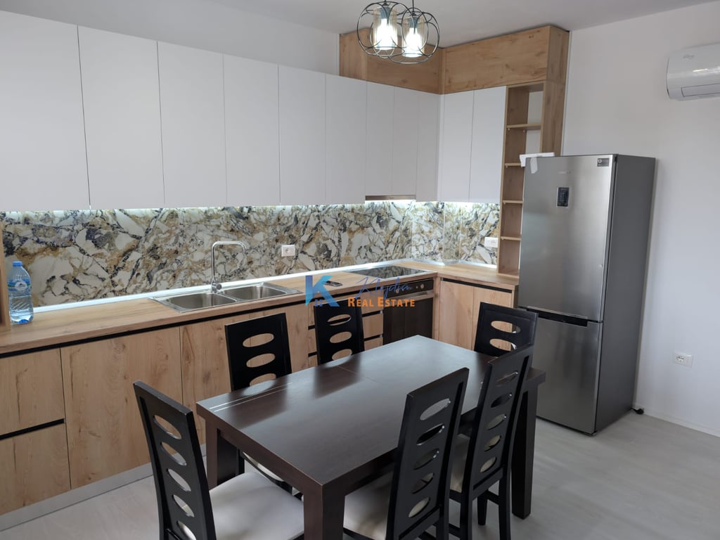 Apartament 2+1+Parkim per qira te Unaza e Re, Kompleksi River Residence