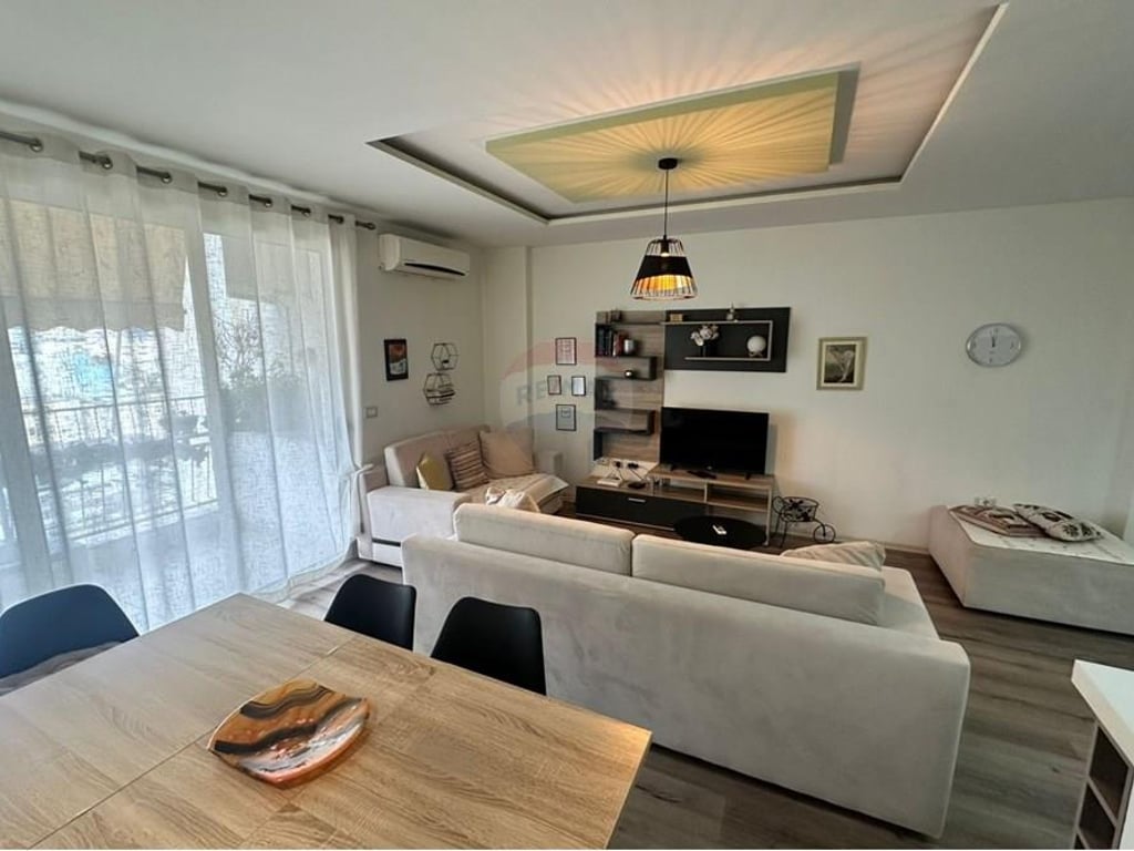 Apartament 3+1 per Qira Prane NOBIS