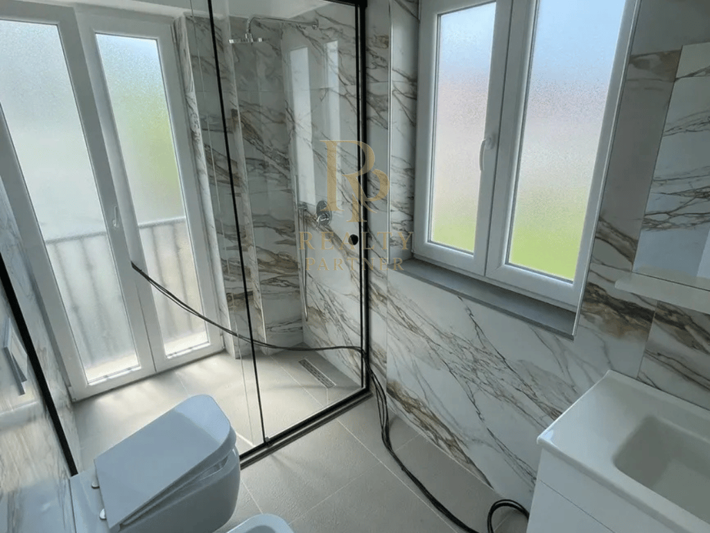 🔑 VILLA MODERNA IN AFFITTO – RESIDENZA "VILLA LULE", TEG ✨