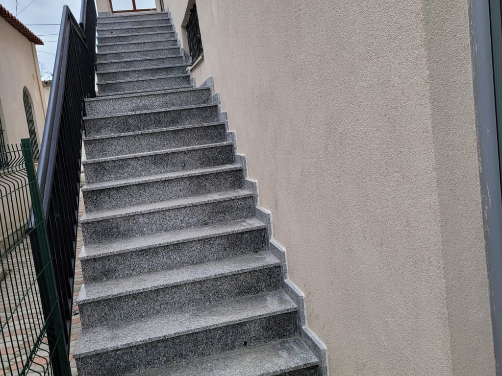 ✅Qira ,ambient per zyra,call center,afer qendres Kavaje