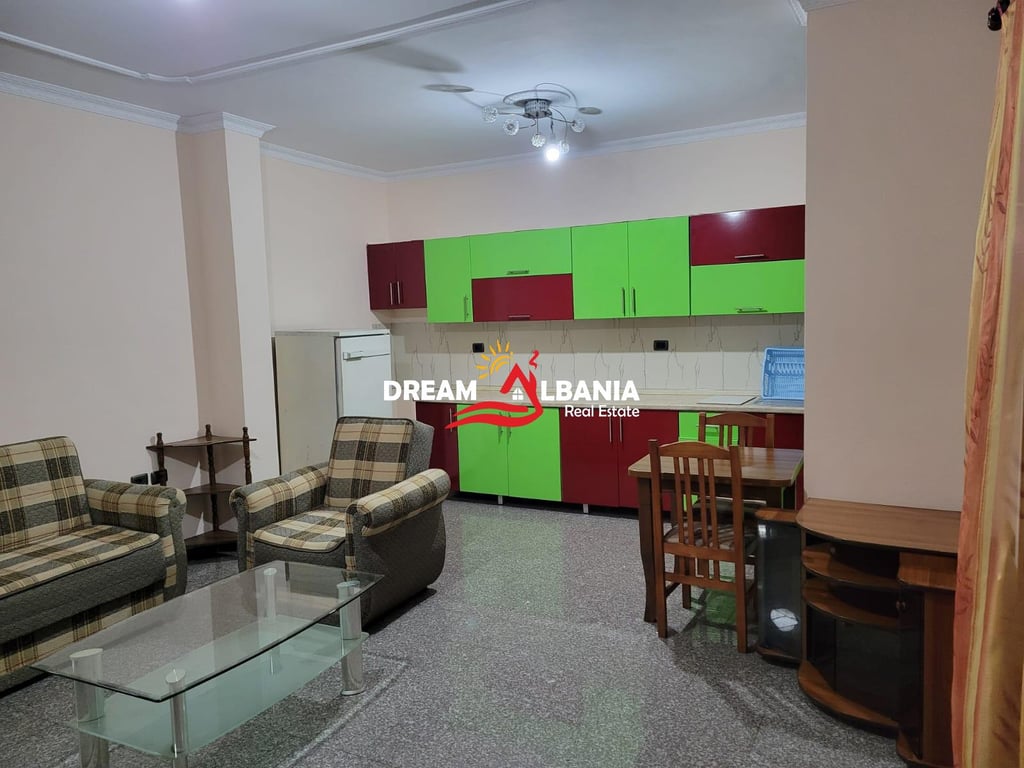 Appartamento 2+1+2 con 2 balconi in affitto ad Ali Dem, vicino all'Ospedale Continental a Tirana (ID 4251367)