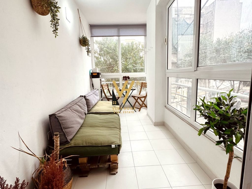 VENDESI APPARTAMENTO 2+1 A ALI DEMI 210.000 EURO
