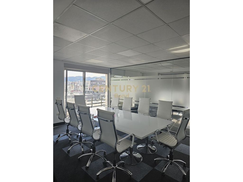 ISH BLLOKU AMBIENT ZYRASH ME QIRA !!