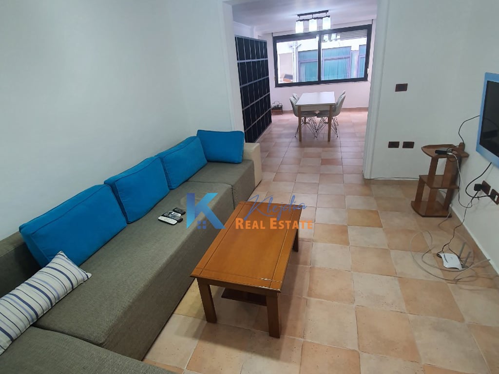 2+1 për Shitje në Zemër të Bllokut – Afer LSI