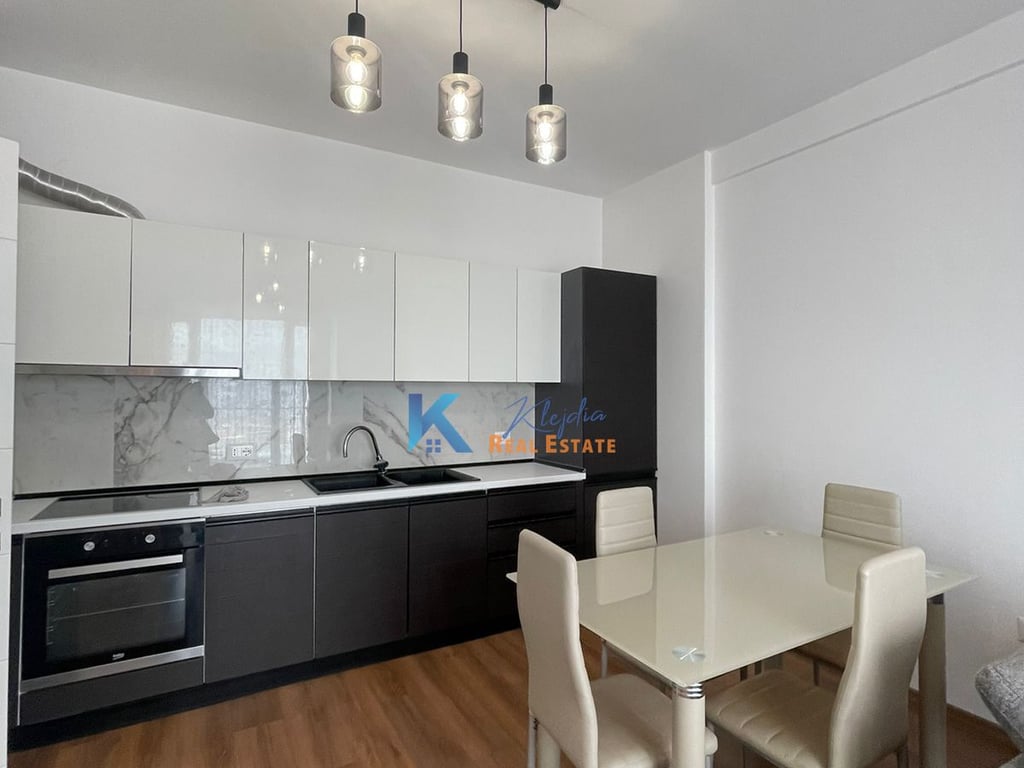 Apartament 1+1 per qira te Kompleksi Arlis, ne rrugen e Dibres