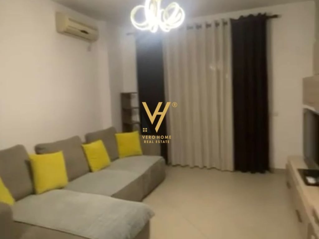 JEPET APARTAMENT 2+1+BLK ME QERA TEK ASTIRI 550 EURO