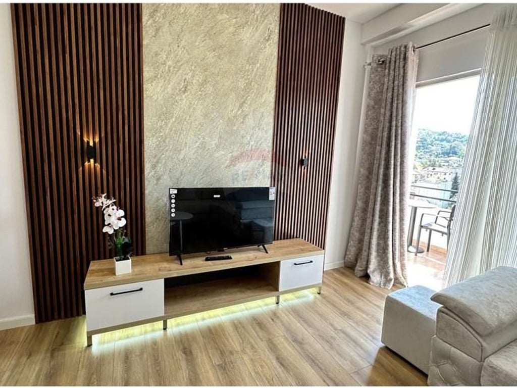 APARTAMENT 1+1 PER SHITJE, YZBERISHT