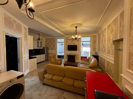 Shitet apartament 2+1 në Golem, Kavajë, vetëm 100 metra larg detit.