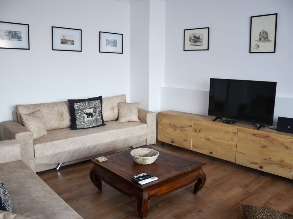 Apartment for rent 1+1 Durrës Street