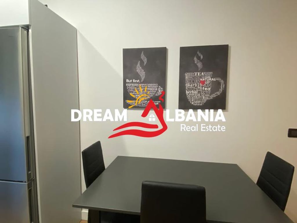 Appartamento 1+1 in affitto nella Comune di Parigi, vicino a Kika 2 a Tirana (ID 4211702)