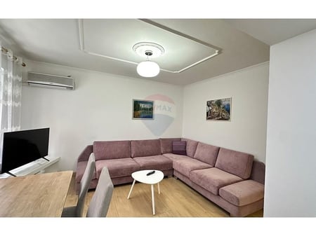 1+1 APARTMENT, MYSLYM SHYRI