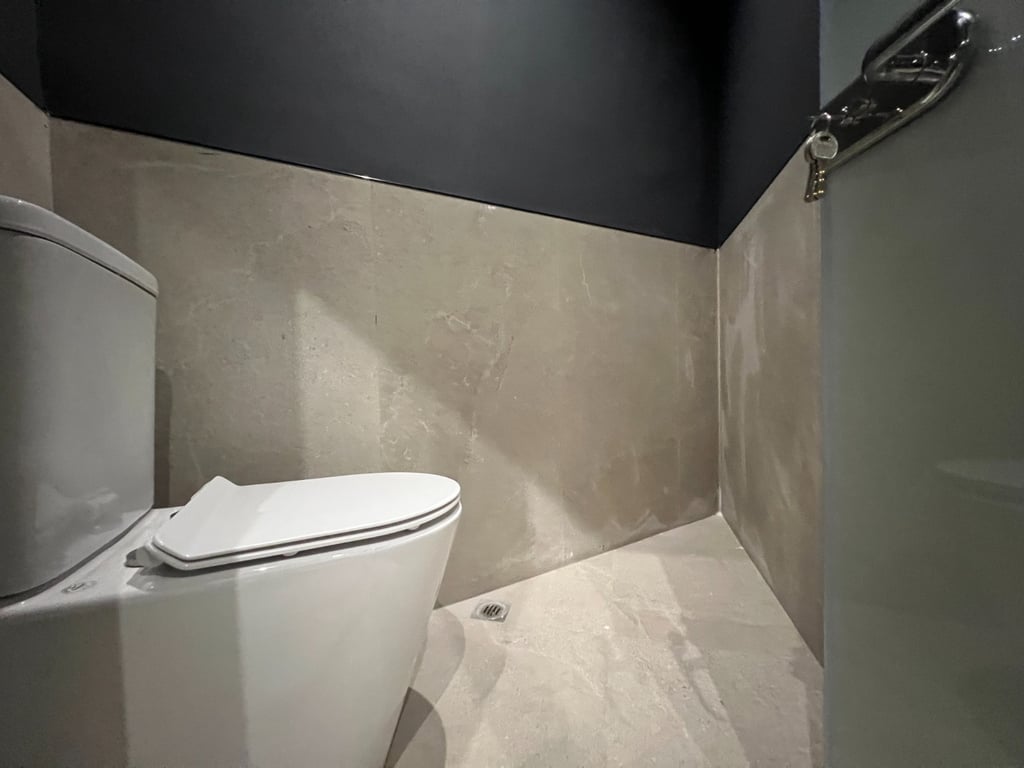 FOR SALE SPACE/APARTMENT 222M2