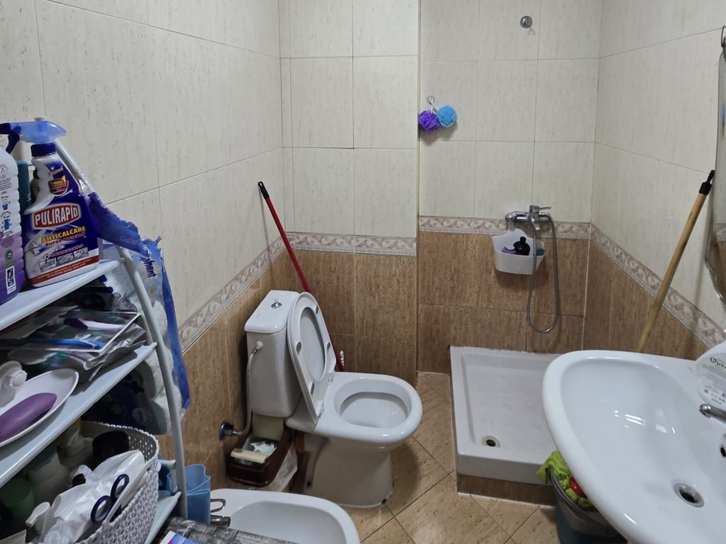 2+1+2 APARTMENT FOR SALE AT KOMUNA E PARISIT
