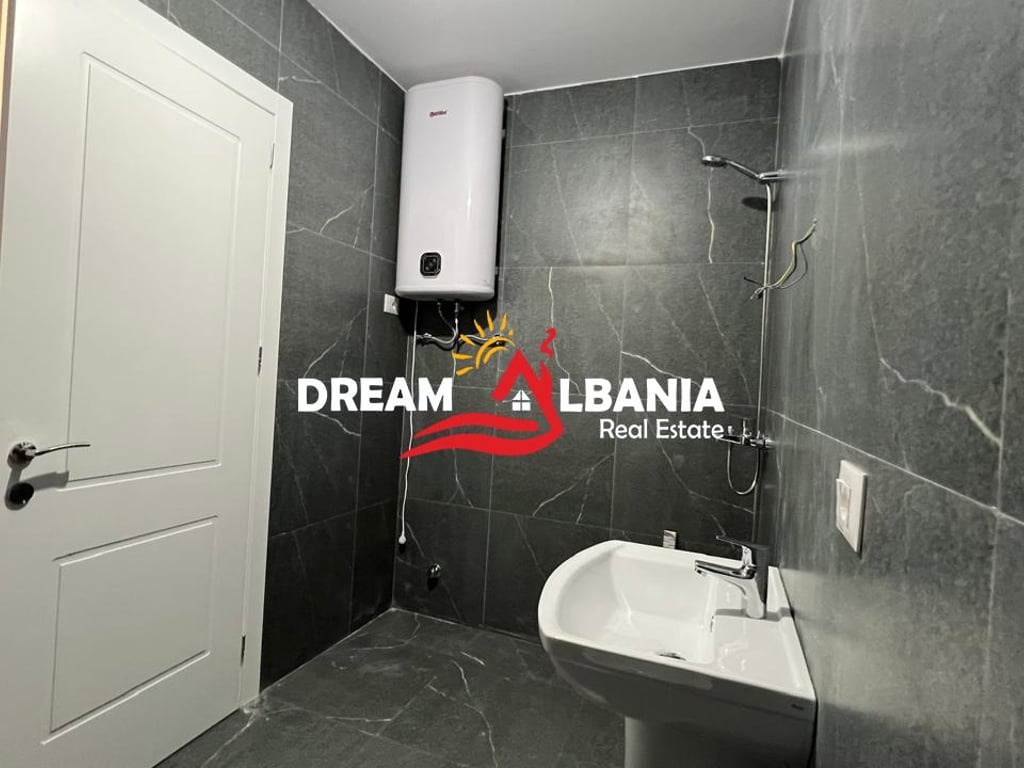Ambient Biznesi/Zyre me Qera+ Post Parkimi, tek Lake View Rezidence ne Tirane (ID 42611300)