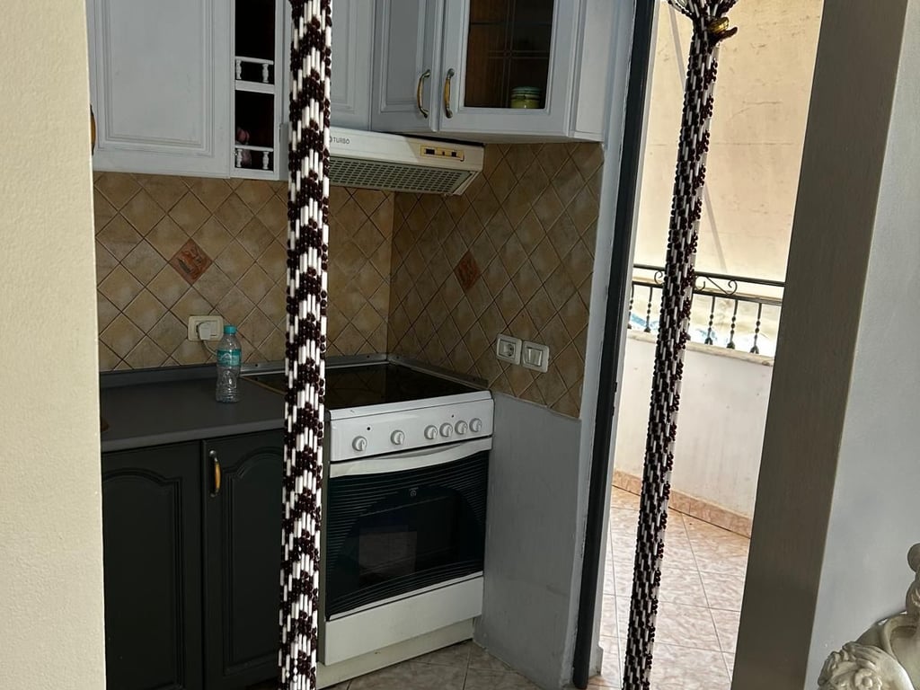 Affittasi appartamento 2+1, Laprake vicino all'Ospedale Militare 420 euro.