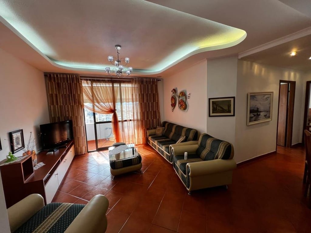 Jepet me qira apartament 2+1+2!