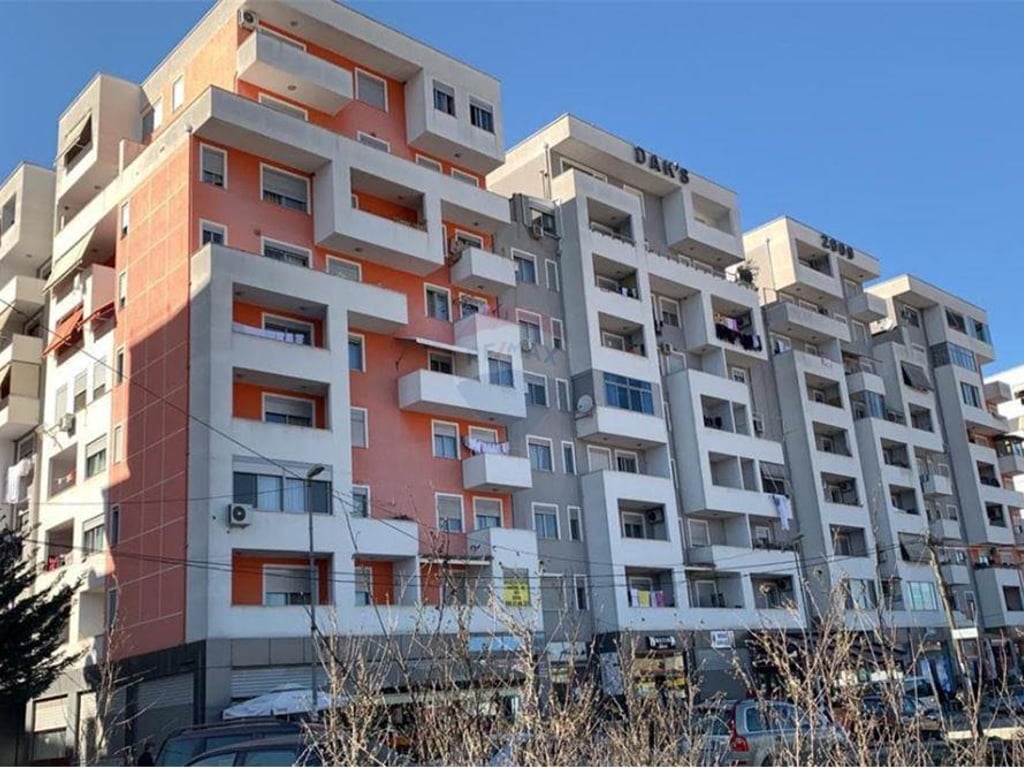 Shop for Sale, Yzberisht