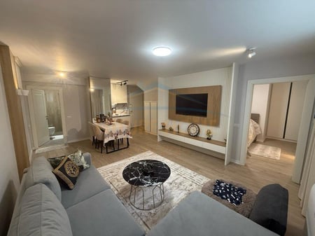 Qira, Apartament 1+1, Lagjia 1, Korçë.  (KO52082)