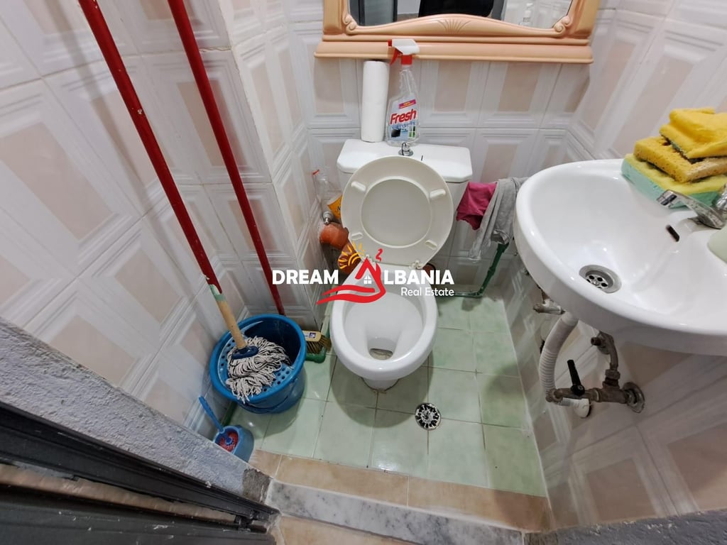 Store for sale in Don Bosko near Viva Market in Tirana (ID 4171395)