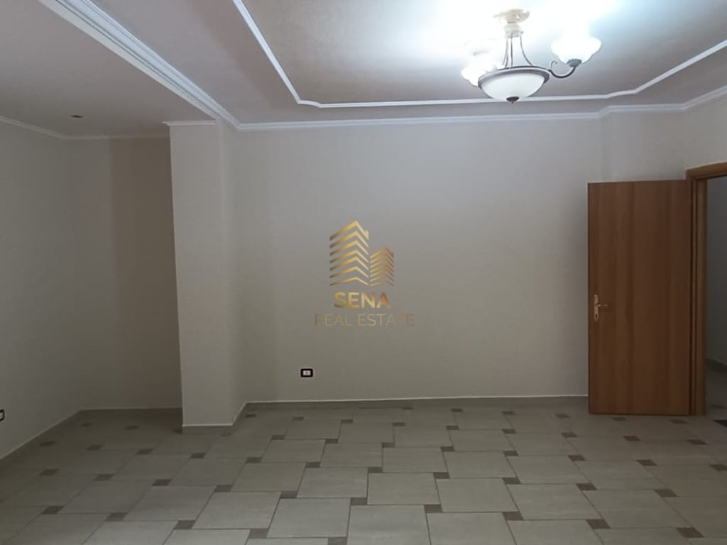 Rent, Business premises 3+1, Center, 950 Euro/month