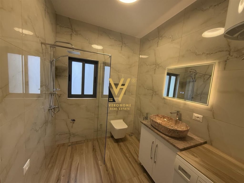 JEPET APARTAMENT 2+1+BLK ME QERA TE DON BOSKO 600 EURO