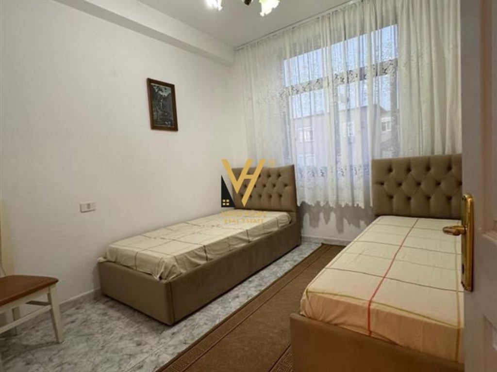 APARTMENT 2+1+BLK ME QERA TEK RRUGA FERIT XHAJKO 600 EURO