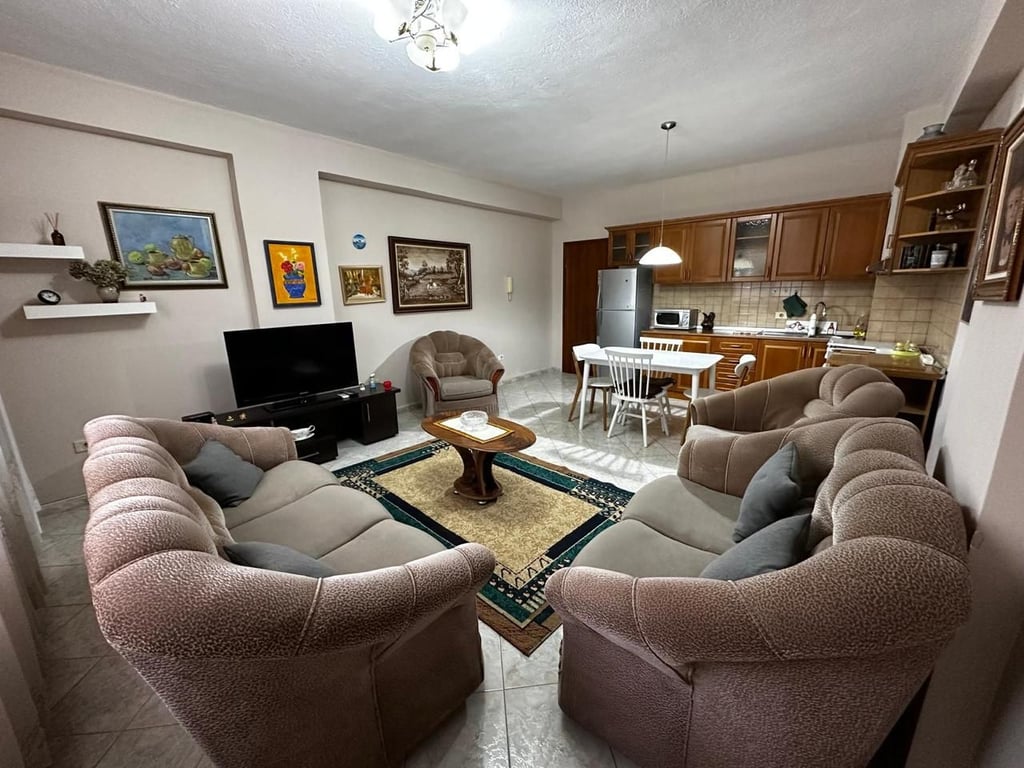 A 2+1 apartment is for rent in Brryli for 450 euros.