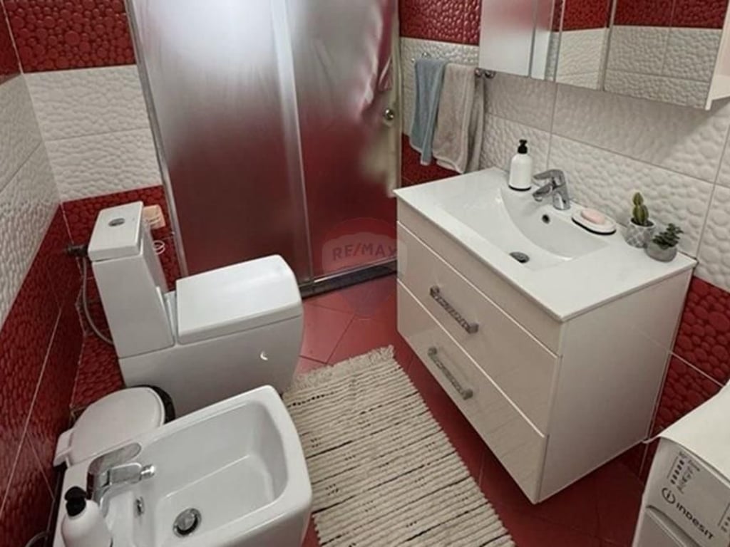 For sale: 2+1 apartment in Allias, Tirana.