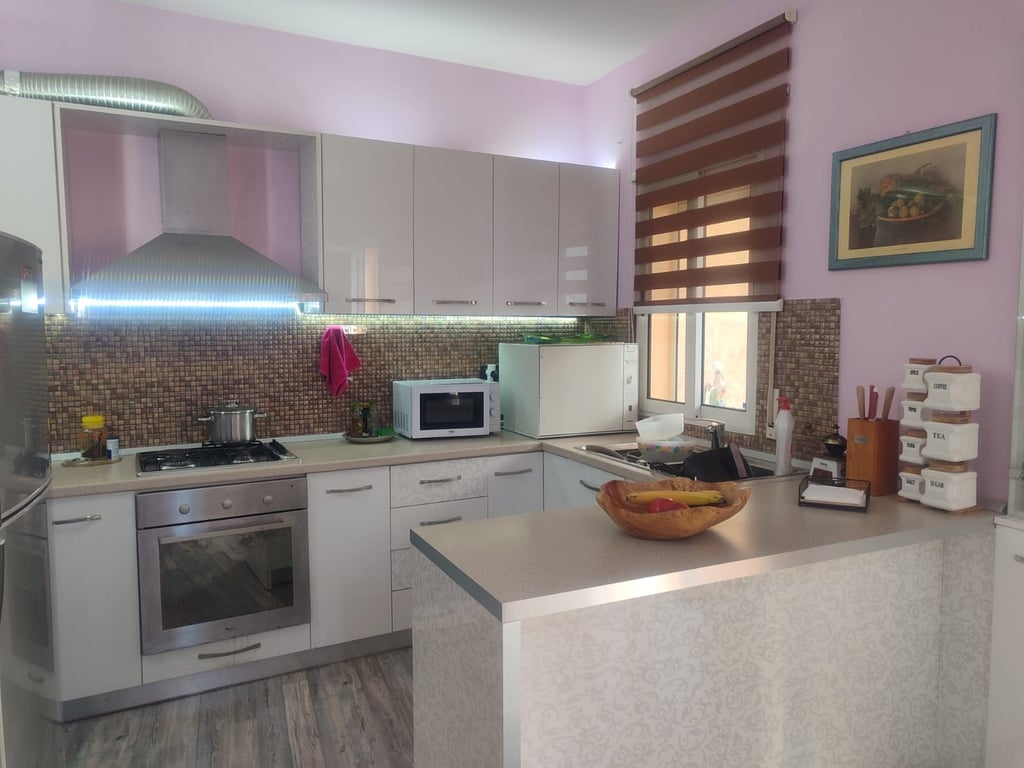 SHITET APARTAMENT 2+1+2 NE VOLLGA DURRES ME PAMJE DETI