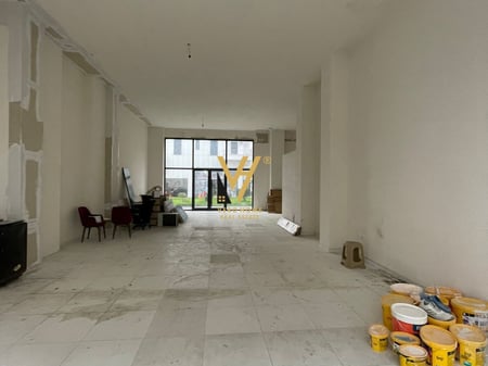127 M2 SPACE FOR RENT AT PORCELANI 2,300 EURO
