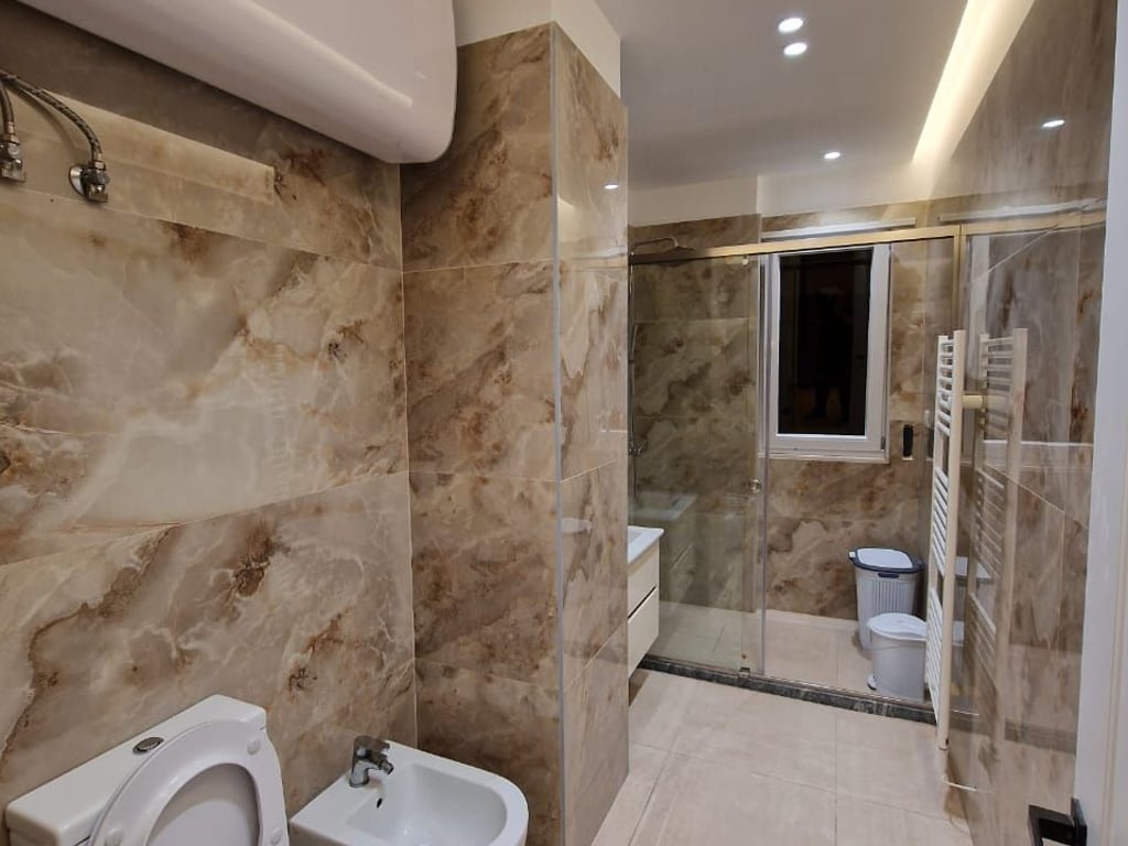 A 2+1 apartment is for rent near the Botanical Garden for 1,000 euros.