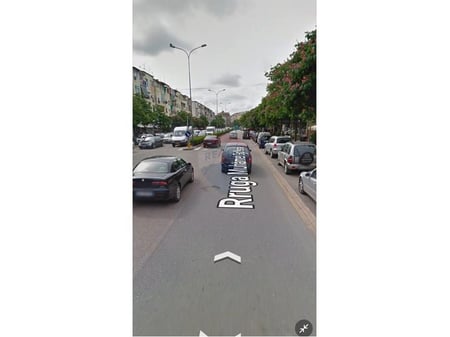 In affitto ambiente per uffici, Via Muhamet Gjollesha