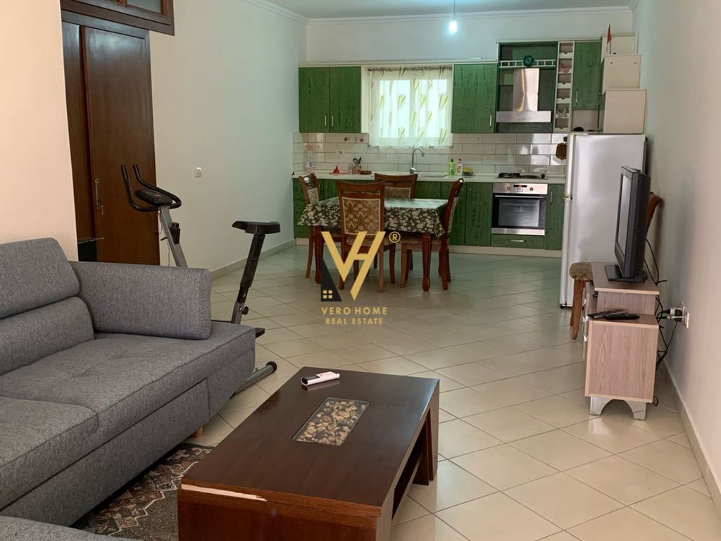 AFFITTASI APPARTAMENTO 2+1+BLK A YZBERISHT A 450 EURO
