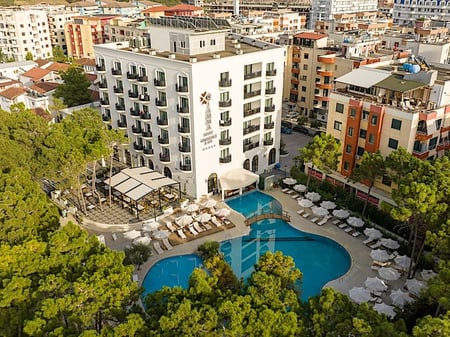 Shitet Apartament 1+1 Golem 97.000 euro
