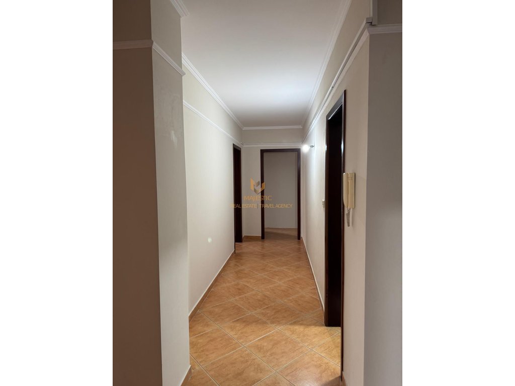 4+1+2 OFFICE FOR RENT AT WILLSON SQUARE