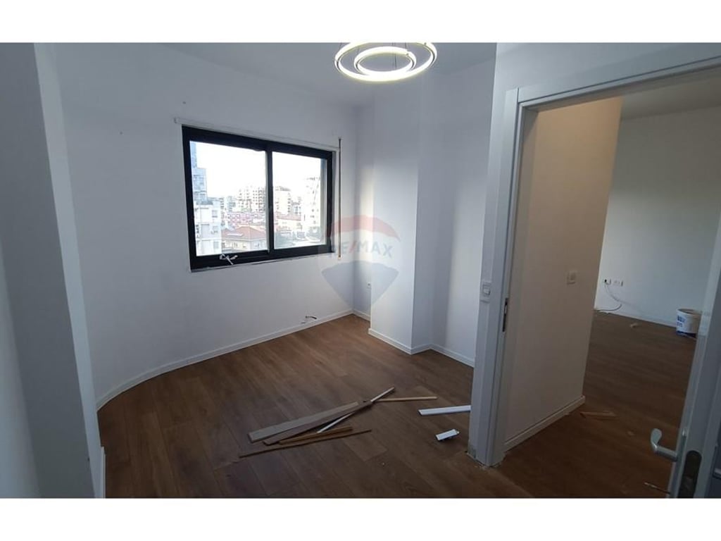 Apartment for sale 2+1 at Pazari i Ri