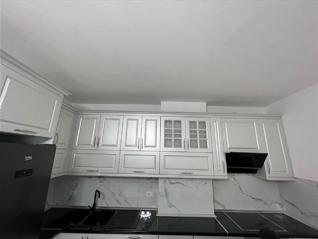 Apartament me qera 2+1