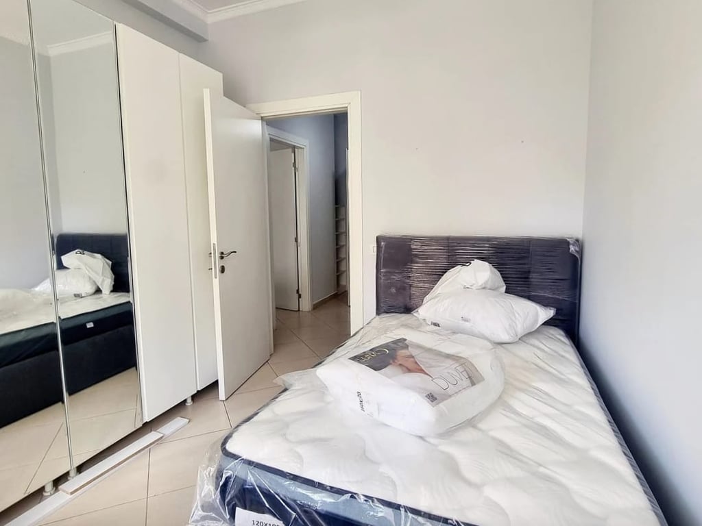 Apartament 2+1+2 i sapo mobiluar – Tek Kristal Center, Komuna e Parisit!