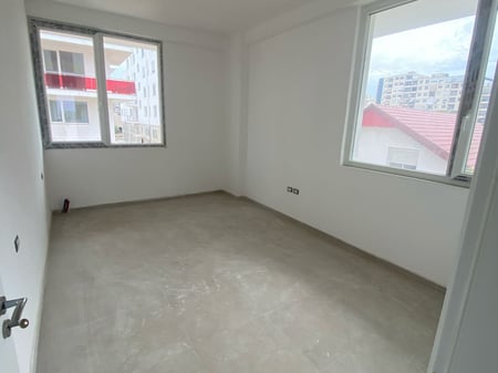 2+1, palazzo nuovo, vicino a Urban Gate Astir, 121.000 euro