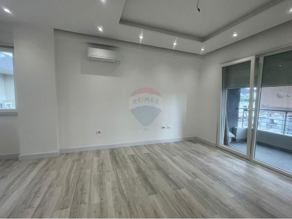 *3+1 APARTMENT FOR SALE - PARIS COMMUNITY*