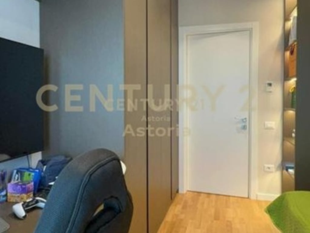 ✨ PENTHOUSE UNIK LUKSOZ ME QIRA – RRUGA E KOSOVARËVE, TIRANË